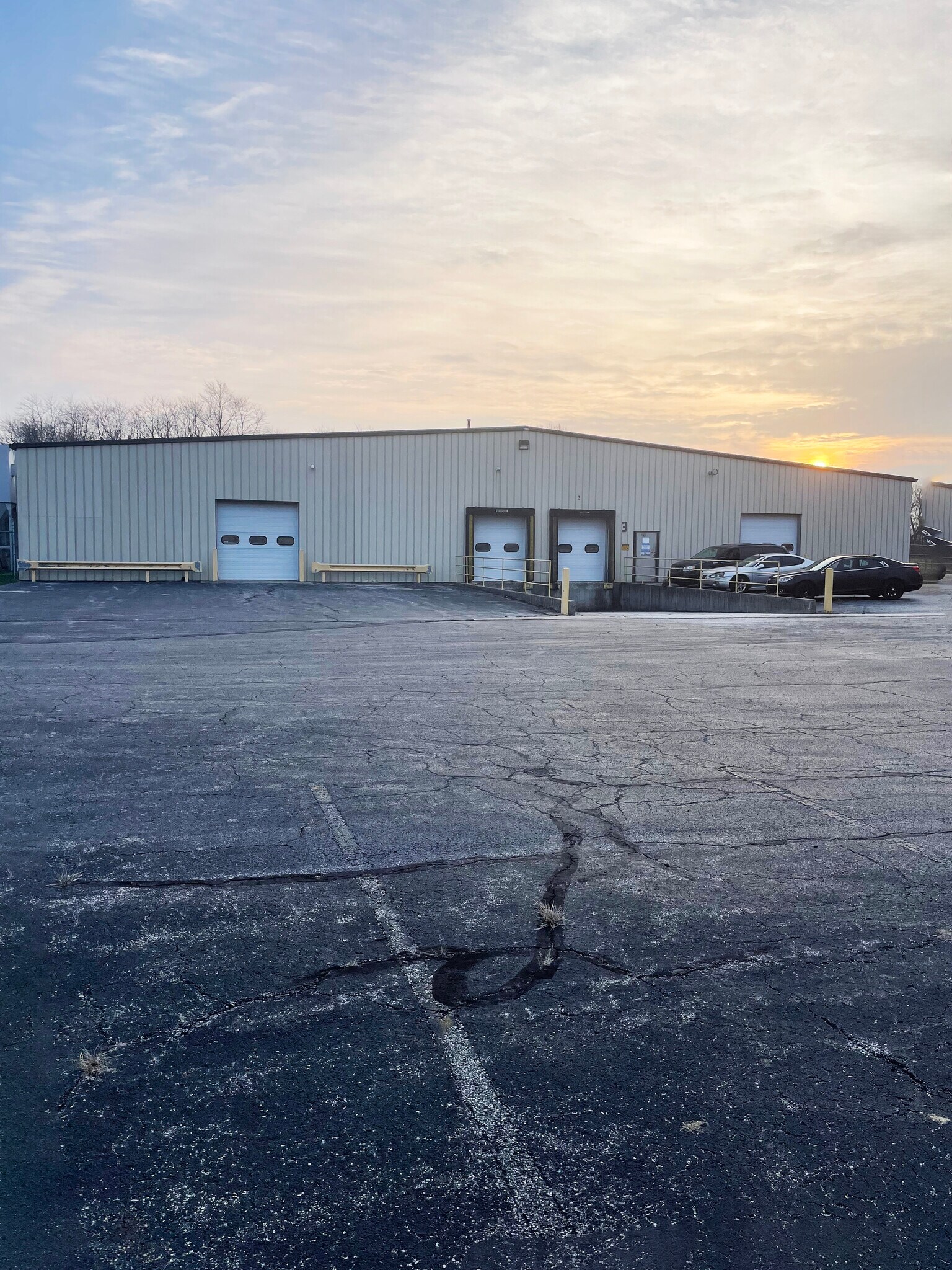 28680 Holiday Place, Elkhart, IN for lease Primary Photo- Image 1 of 12