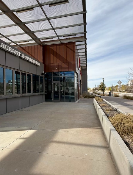 340 Vin Rambla, El Paso, TX for lease - Building Photo - Image 2 of 36