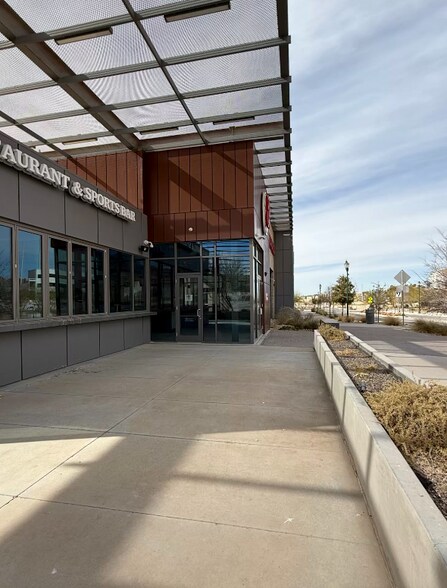 340 Vin Rambla, El Paso, TX à louer - Photo du bâtiment - Image 2 de 36