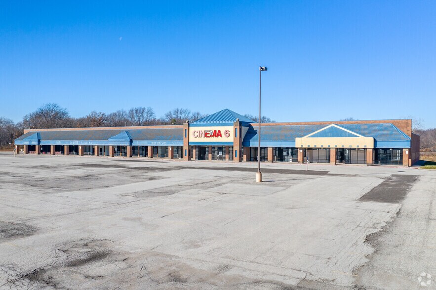 13520 40 Hwy, Independence, MO à vendre - Photo du bâtiment - Image 3 de 12