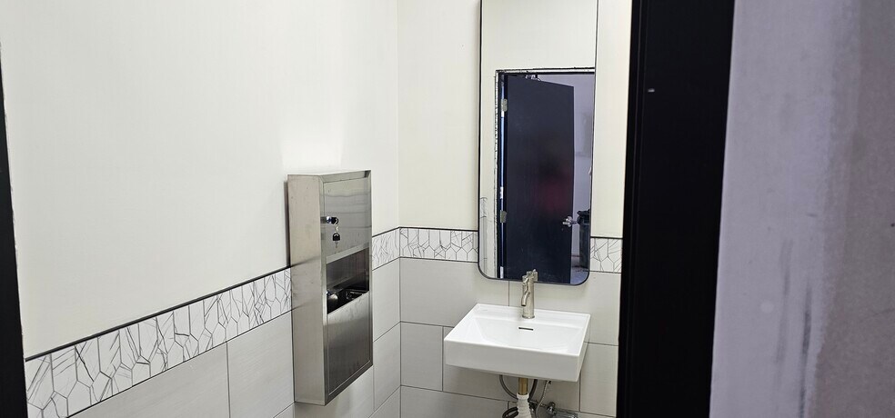 6824 Belasco Ave, Orlando, FL à louer - Photo intérieure - Image 3 de 8