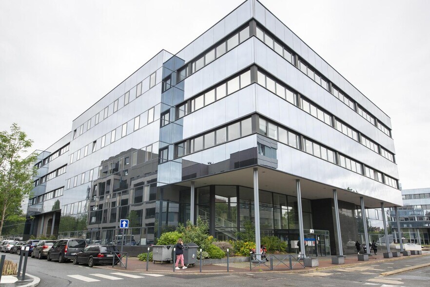 4 Rue Des Chauffours, Cergy à louer - Photo du bâtiment - Image 3 de 19