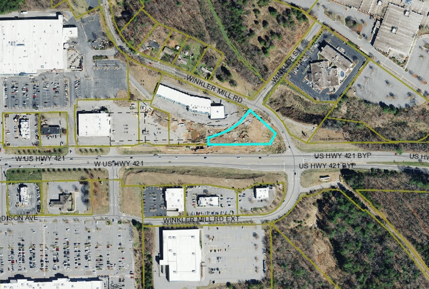 1700 W US Highway 421, Wilkesboro, NC for sale - Primary Photo - Image 1 of 1