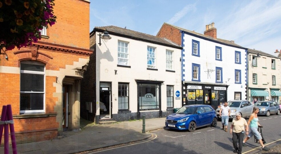 14A Market Pl, Alford for sale - Primary Photo - Image 1 of 6