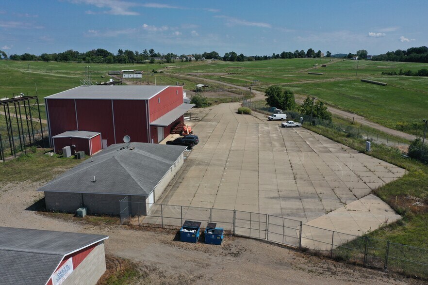 43510 National Rd, Belmont, OH à vendre - Photo du bâtiment - Image 3 de 41