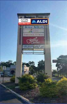 7135 9th Ave, Pensacola, FL à louer - Photo de l’enseigne - Image 3 de 3