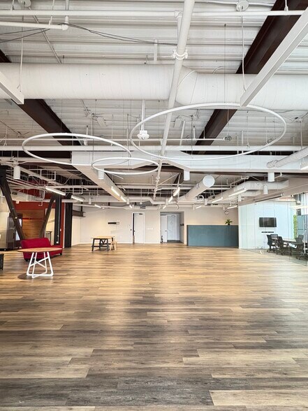 11801 Mississippi Ave, Los Angeles, CA à louer - Photo intérieure - Image 3 de 12