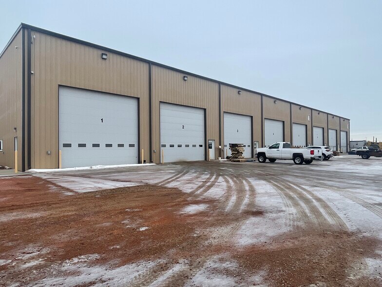 12291 26th F St, Watford City, ND à louer - Photo du bâtiment - Image 3 de 10