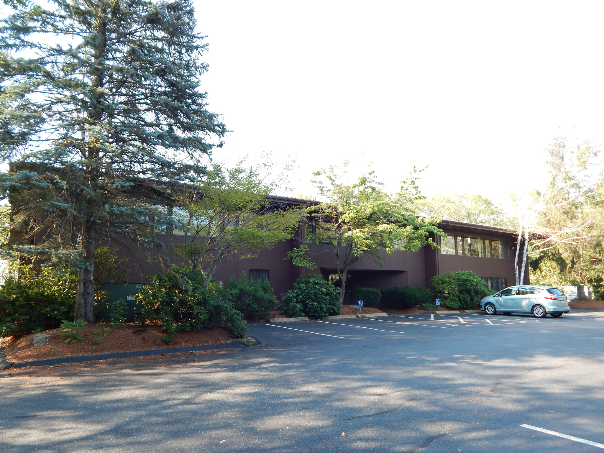 409 Fortune Blvd, Milford, MA for lease Building Photo- Image 1 of 12