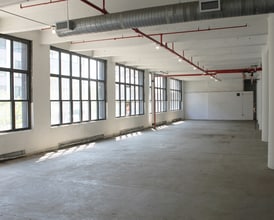 47-32 Austell Pl, Long Island City, NY for lease Interior Photo- Image 1 of 4