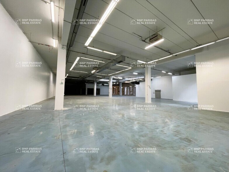 Flex in Ivry-sur-Seine for lease - Building Photo - Image 2 of 23