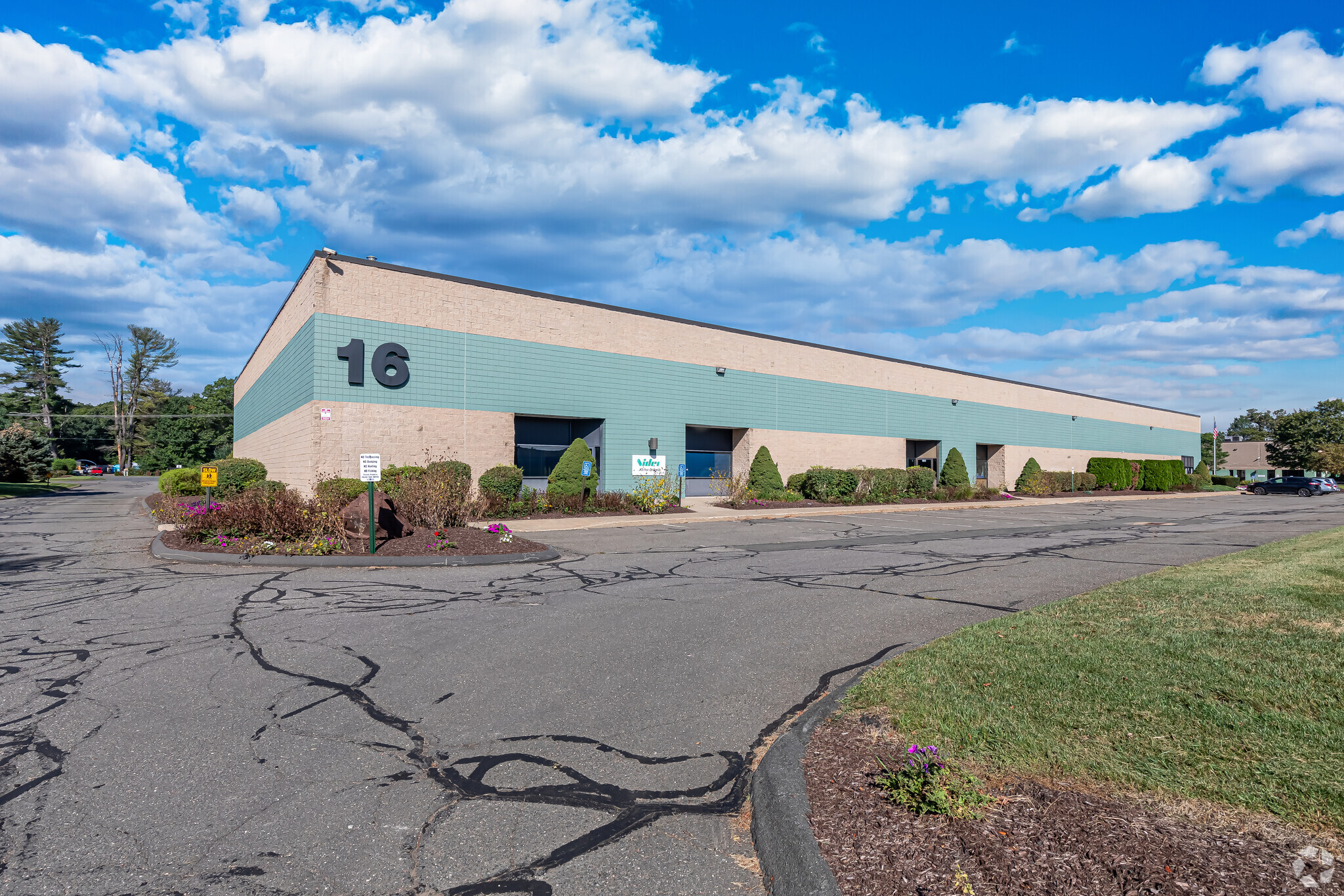 16 International Dr, East Granby, CT for sale Building Photo- Image 1 of 1