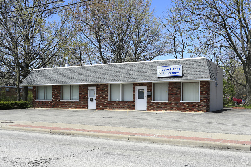 33301 Vine St, Eastlake, OH à vendre - Photo principale - Image 1 de 1