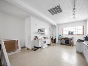 901 W Jefferson Blvd, Dallas, TX à louer Photo intérieure- Image 2 de 10