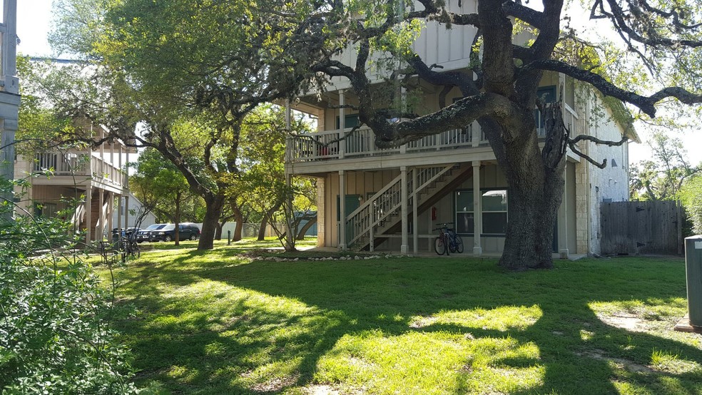 14815 Omicron Dr, San Antonio, TX à vendre - Photo principale - Image 1 de 1