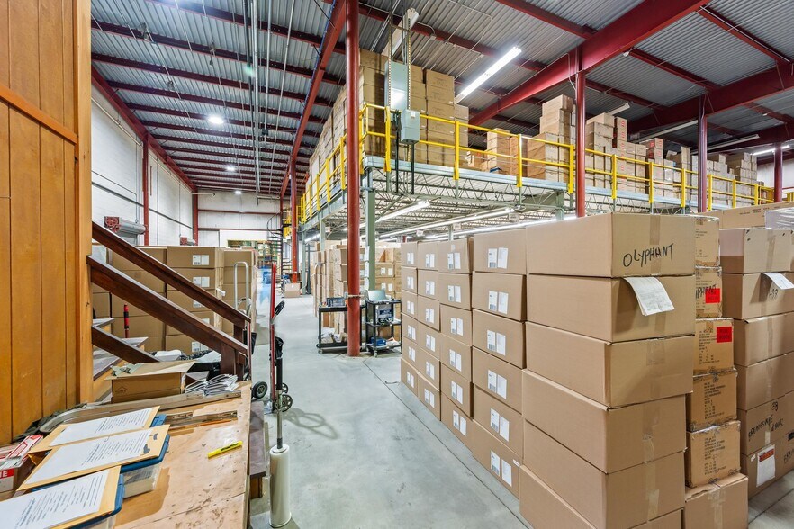 1014 Profile Rd, Bethlehem, NH à louer - Photo du bâtiment - Image 3 de 17