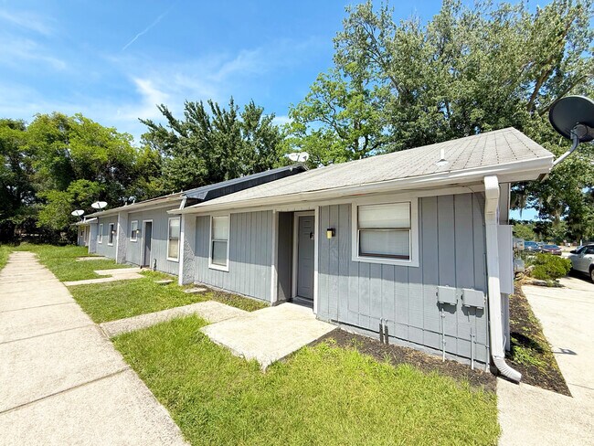 Plus de détails pour 7631 Indian Lakes Dr, Jacksonville, FL - Multi-résidentiel à vendre