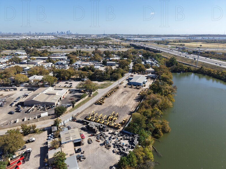 6110 Chippewa Dr, Dallas, TX à louer - Photo du bâtiment - Image 2 de 4