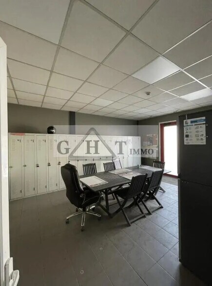 Industrial in Argenteuil for sale - Interior Photo - Image 3 of 3