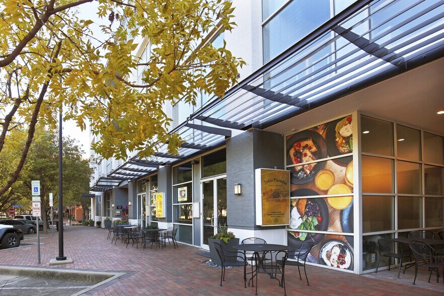 5009 Addison Cir, Addison, TX for lease - Building Photo - Image 3 of 8