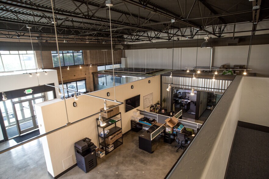 713-729 N 1500, Orem, UT à louer - Photo du bâtiment - Image 3 de 9