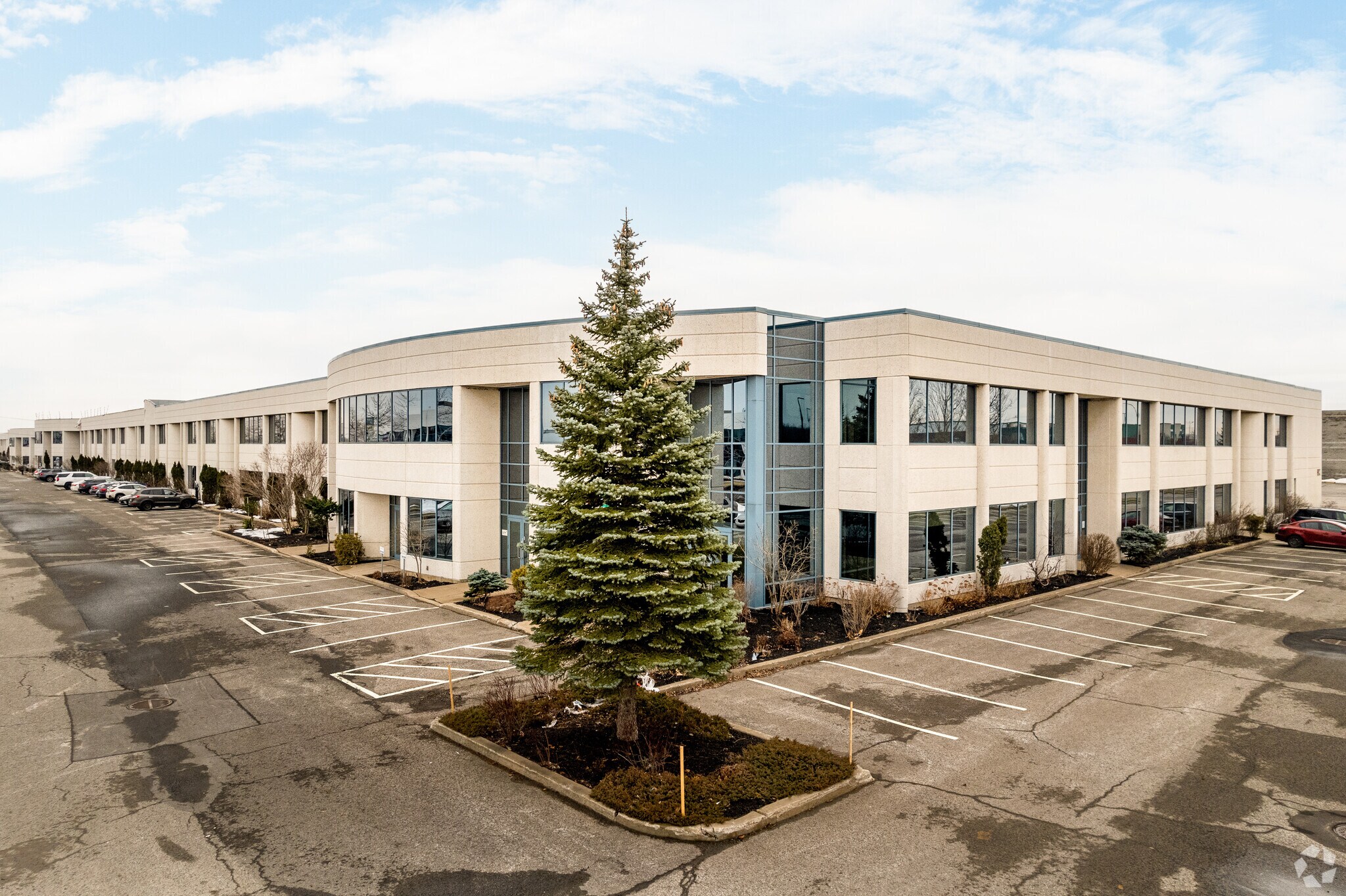 9300-9500 Boul Du Golf, Montréal, QC à vendre Photo du bâtiment- Image 1 de 1