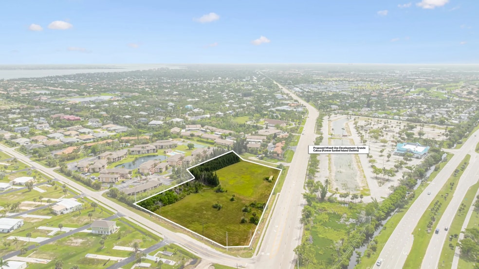 16984-16998 McGregor Blvd, Fort Myers, FL for sale - Aerial - Image 2 of 9