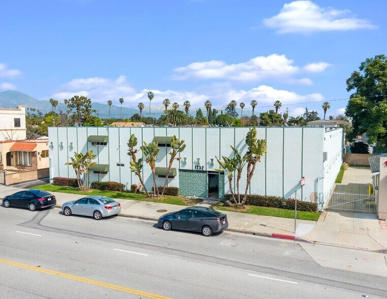 1232 S San Gabriel Blvd, San Gabriel, CA à vendre - Photo du bâtiment - Image 2 de 61