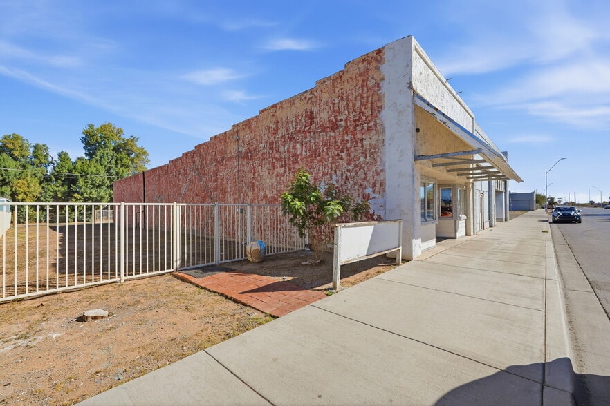 236 W Coolidge Ave, Coolidge, AZ à vendre - Photo du bâtiment - Image 3 de 22