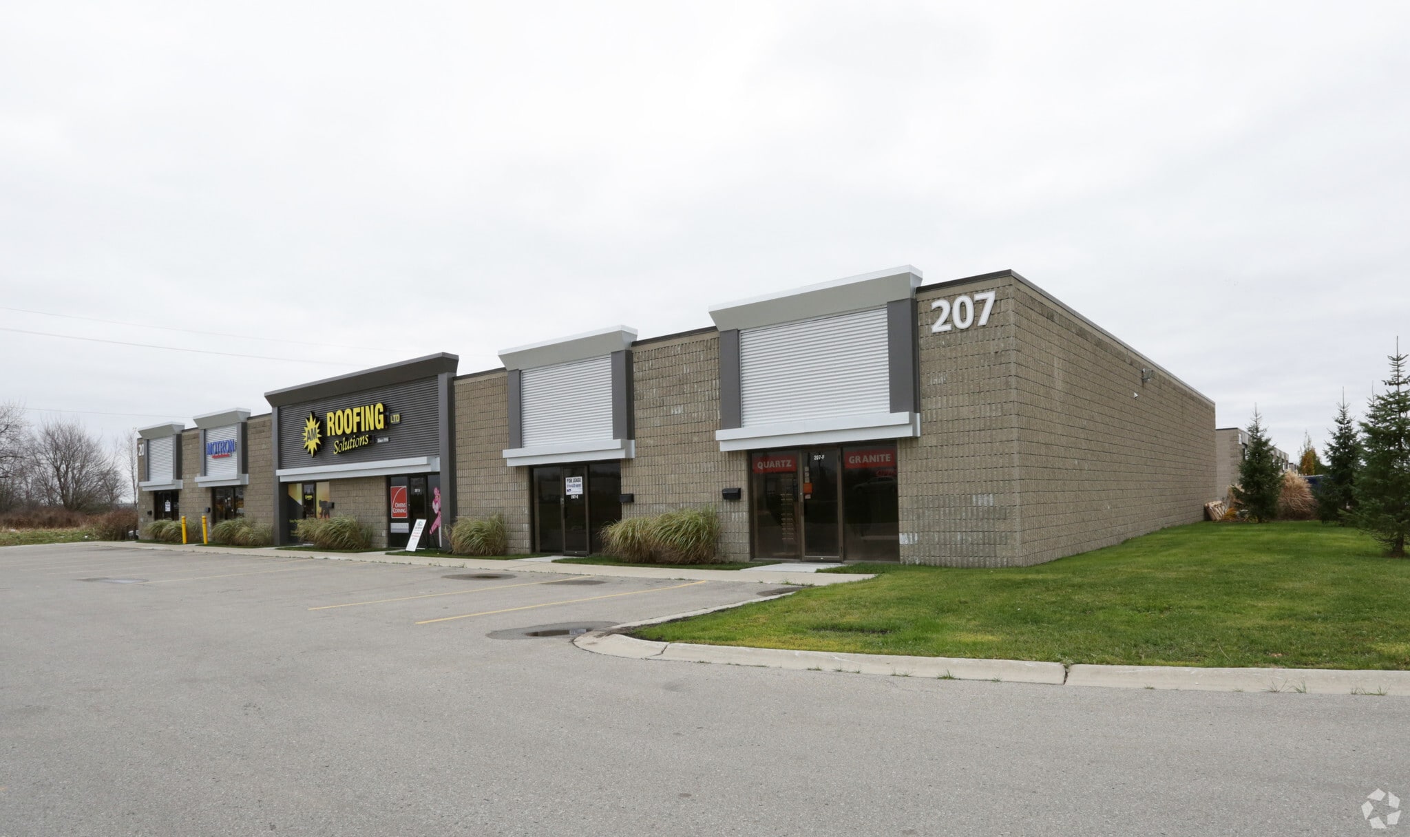 199 Exeter Rd, London, ON for sale Primary Photo- Image 1 of 1