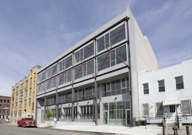 More details for 13 Grattan St, Brooklyn, NY - Office for Lease