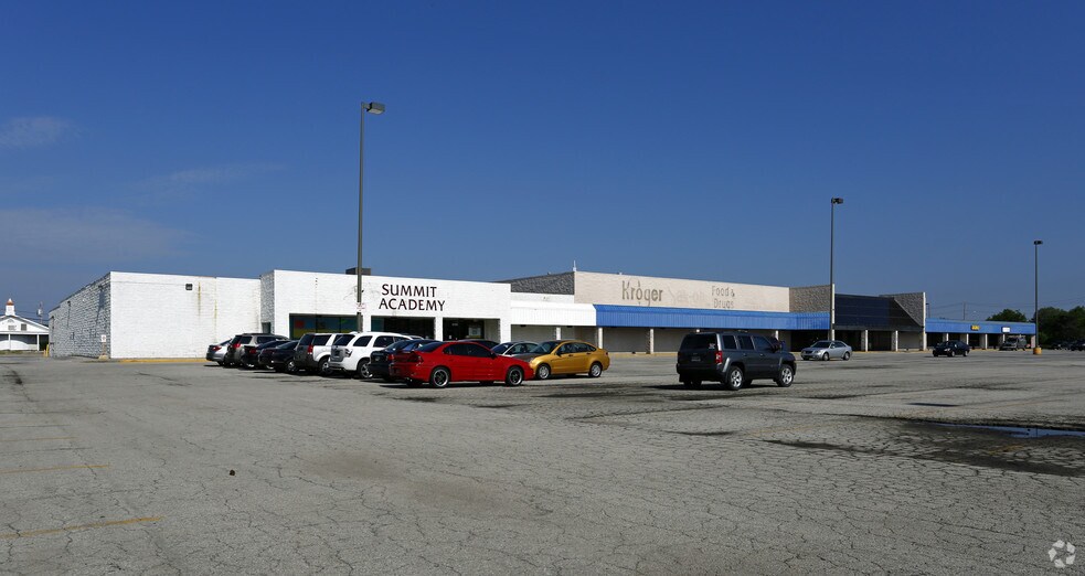 5055-5105 Glendale Ave, Toledo, OH for lease - Primary Photo - Image 1 of 7