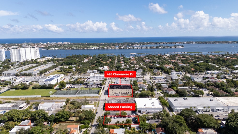 426 Claremore Dr, West Palm Beach, FL for sale - Building Photo - Image 2 of 16