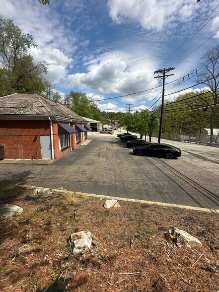 640 Long Rd, Pittsburgh, PA for sale - Building Photo - Image 3 of 24