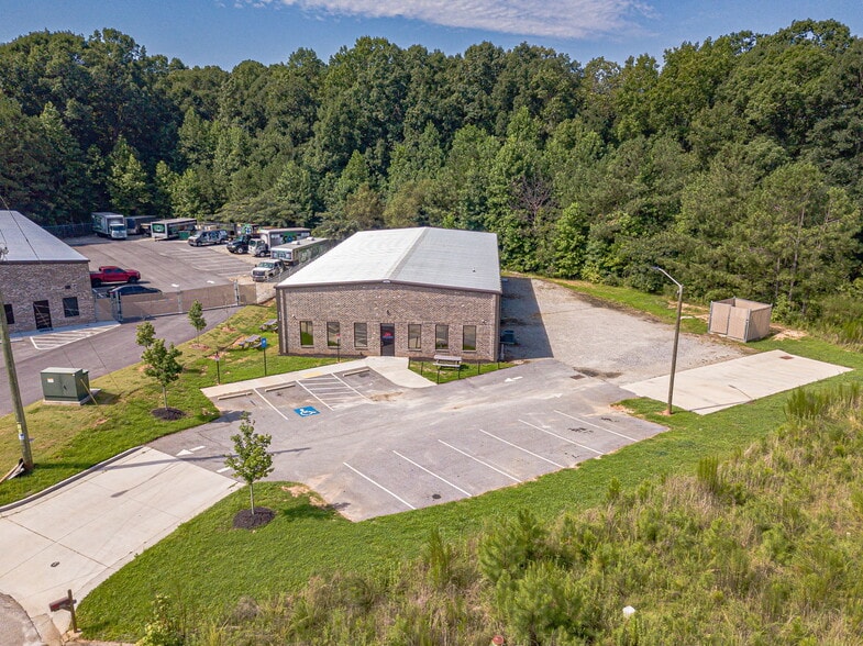 2116 Leroy Anderson Rd, Monroe, GA à vendre - Photo principale - Image 1 de 24