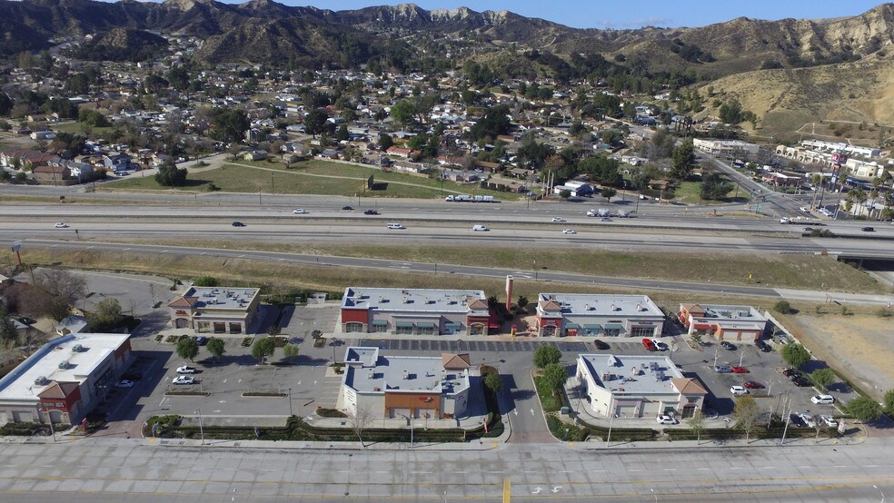 Castaic Rd, Castaic, CA à louer - Aérien - Image 2 de 8