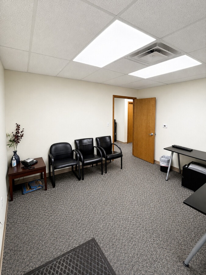 160-174 S Industrial Dr, Saline, MI 48176 - Unit 162 - - Interior Photo - Image 2 of 7