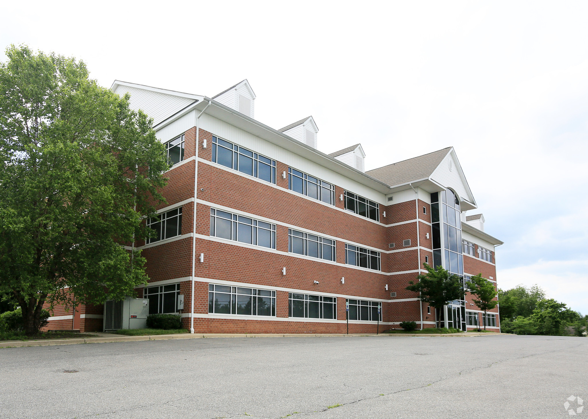 8666 Veterans Hwy, Millersville, MD for sale Primary Photo- Image 1 of 1