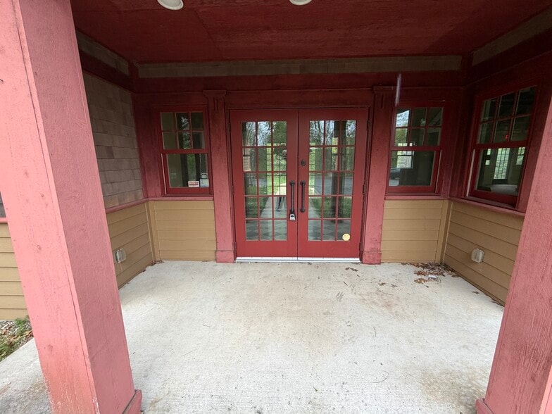 15638 IN-23, Granger, IN for lease - Building Photo - Image 2 of 15