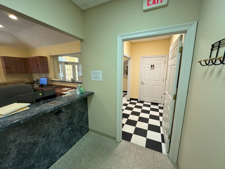 1233 Macon View Dr, Cordova, TN à louer - Photo intérieure - Image 2 de 14