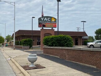 Plus de détails pour 25 E 16th St, Chicago Heights, IL - Bureau à vendre