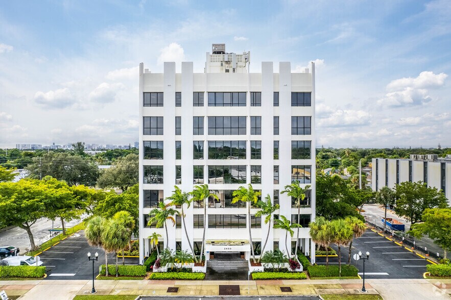 2450 Hollywood Blvd, Hollywood, FL à vendre - Photo du bâtiment - Image 2 de 26