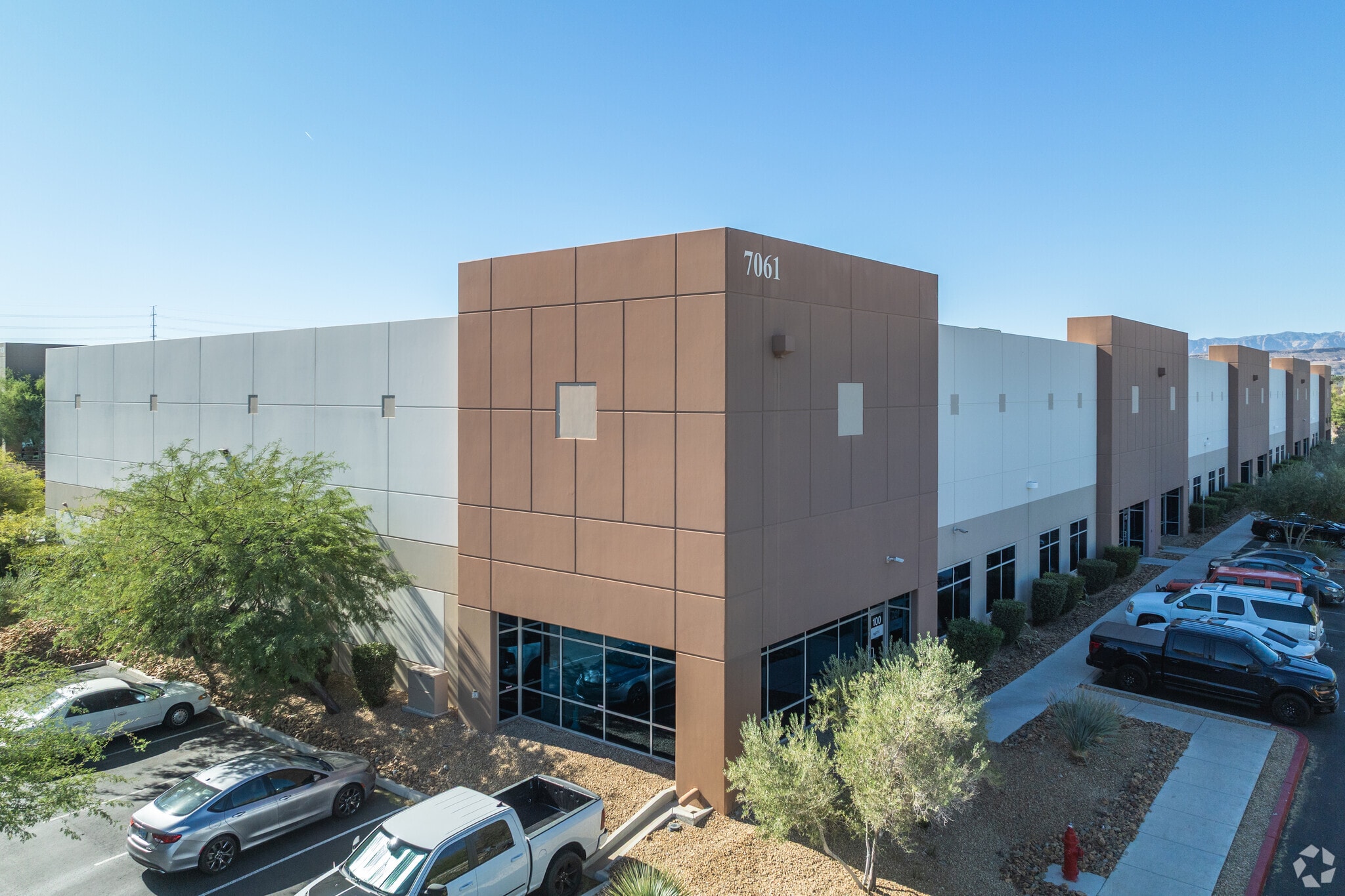 7061 W Arby Ave, Las Vegas, NV for lease Primary Photo- Image 1 of 7