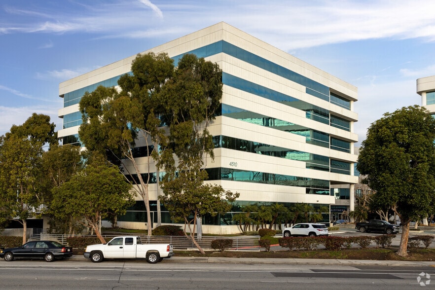 4510 E Pacific Coast Hwy, Long Beach, CA for sale - Primary Photo - Image 1 of 6