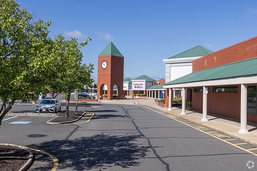 3391 State Route 27, Franklin Park, NJ à louer - Photo du bâtiment - Image 2 de 5