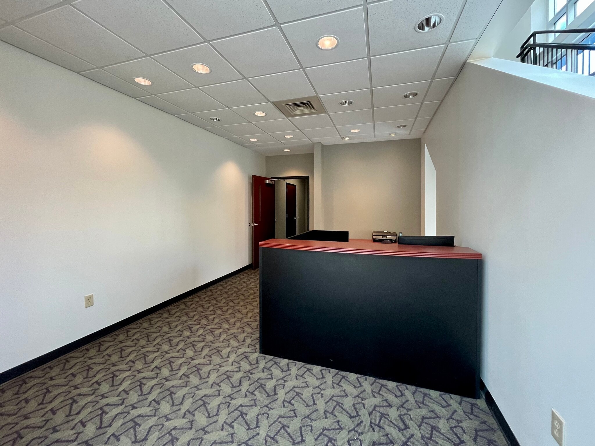 2320 W Morehead St, Charlotte, NC for lease Lobby- Image 1 of 9