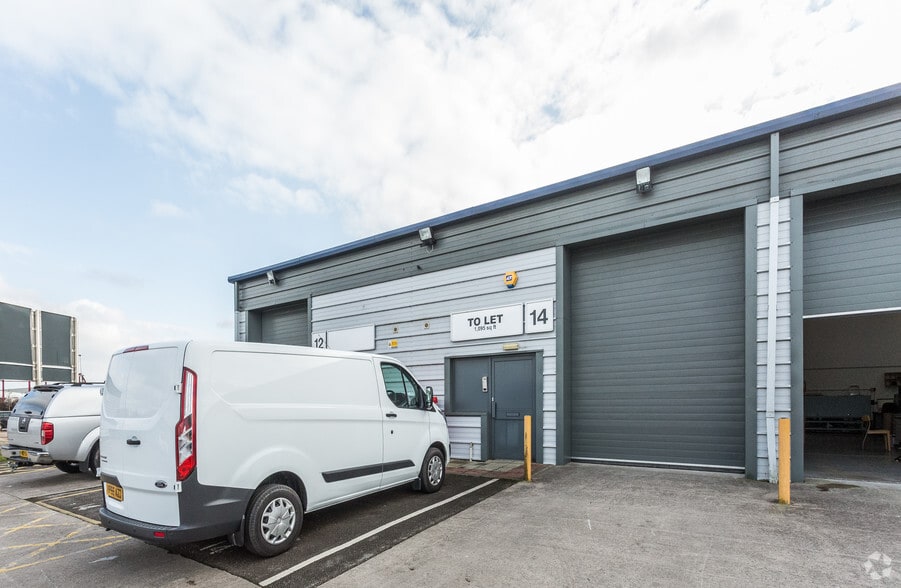 Lions Dr, Blackburn for lease - Building Photo - Image 2 of 3