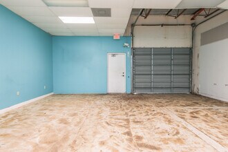 3115 NW 10th Ter, Oakland Park, FL for lease Interior Photo- Image 1 of 5