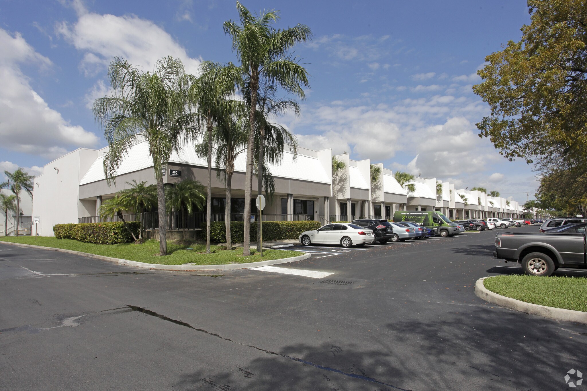 4001 SW 47th Ave, Davie, FL for lease Primary Photo- Image 1 of 21