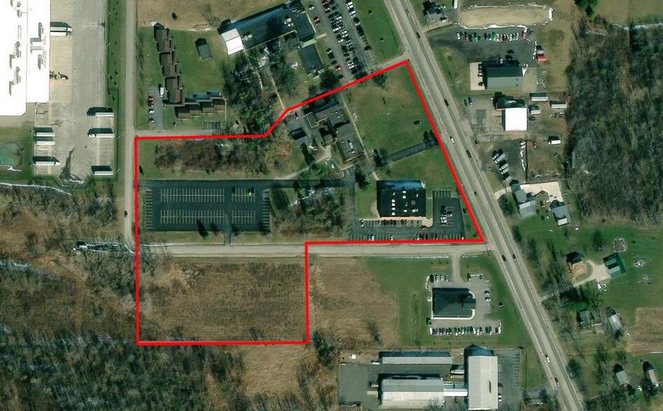 10785 Bennett Rd, Dunkirk, NY à vendre - Photo du bâtiment - Image 2 de 31